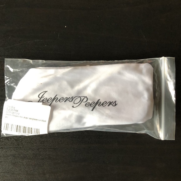 Jeepers Peepers Oversized Hex Frame Sunglasses - Picture 3 of 3